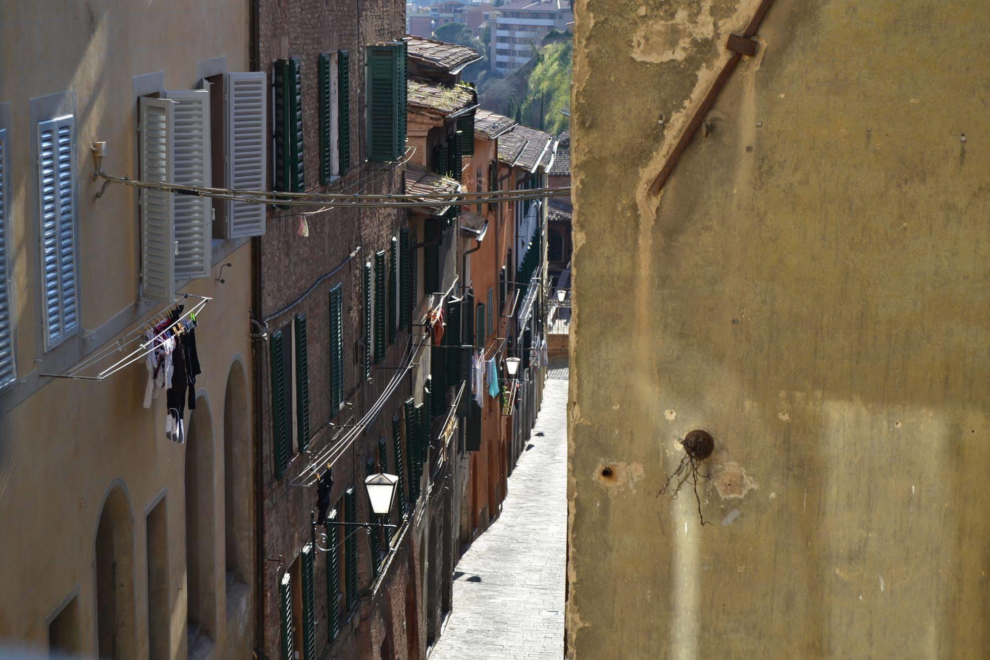 La Casa Di Antonella Hotel Siena Bagian luar foto