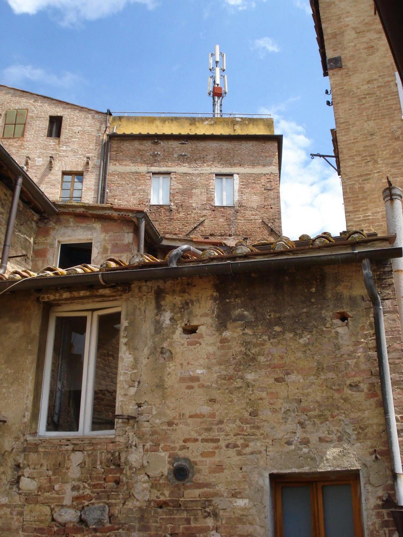 La Casa Di Antonella Hotel Siena Bagian luar foto